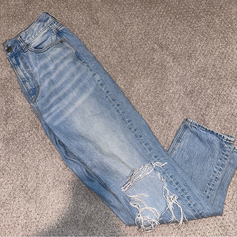 American Eagle mom jeans